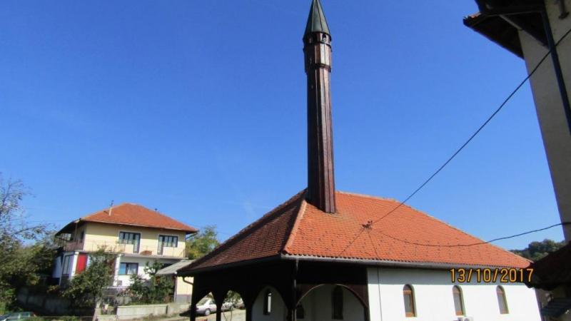 Avdipašina džamija, zvršeno farbanje munare; 13.10.2017.