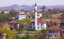 Panorama Ljetinića sa starom džamijom